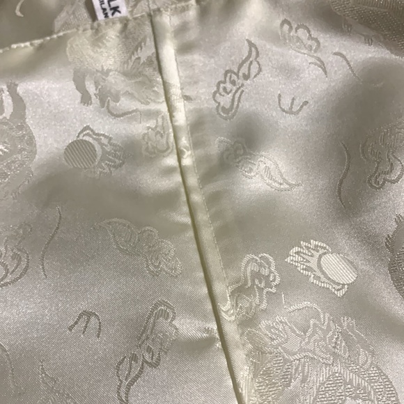 Pair Cream Dragon Thai Silk Pillow Covers 16 in square BRAND NEW!!! - Picture 5 of 8